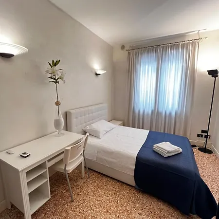 Locazione Turistica Joyful Pensión