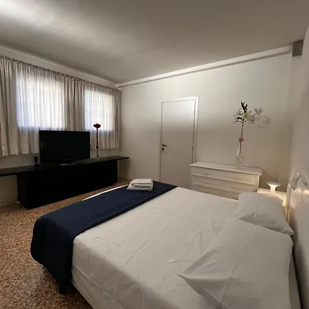 Locazione Turistica Joyful Guest house *
