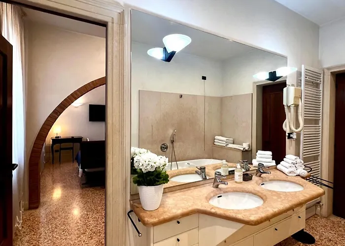 Locazione Turistica Joyful Pensión *